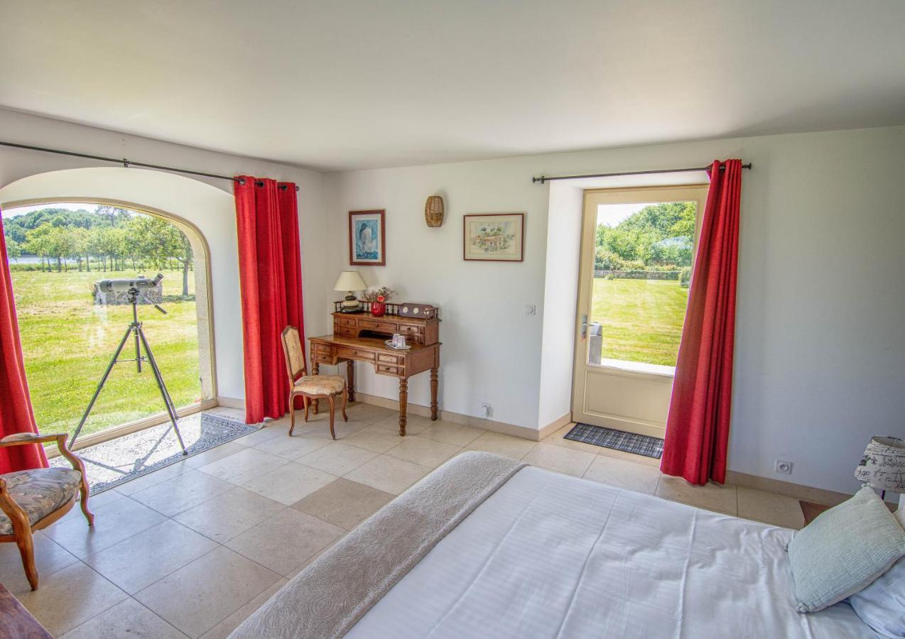 Domaine De Kerbillec Bed & Breakfast Theix ภายนอก รูปภาพ