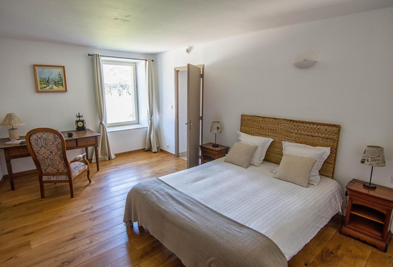 Domaine De Kerbillec Bed & Breakfast Theix ภายนอก รูปภาพ