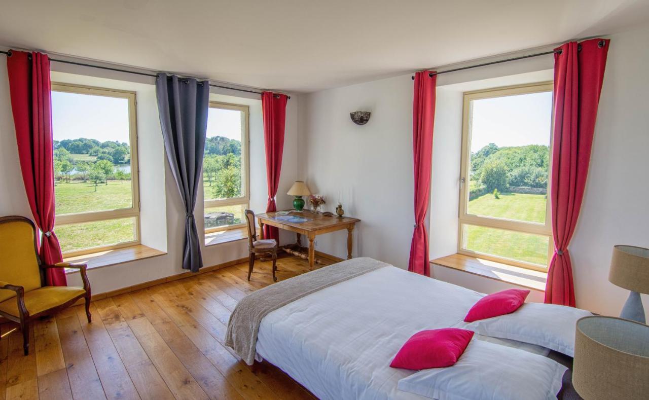 Domaine De Kerbillec Bed & Breakfast Theix ภายนอก รูปภาพ